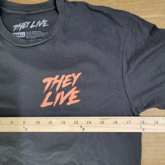THEY LIVE Graphic T Shirt Small Gray John Carpenter MONDO Fright Rags - Picture 5 of 7
